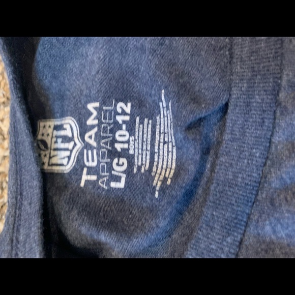 Los Angles Chargers tshirt - Picture 2 of 2